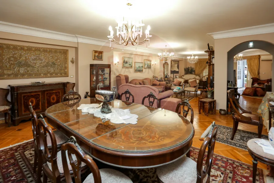 شقة للبيع 255 م سموحة (ش كمال الدين صلاح)