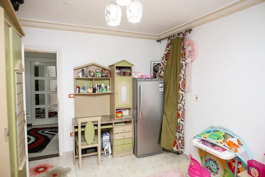 شقة للبيع 134م سموحة (خلف مستشفي المدينة للمراة)