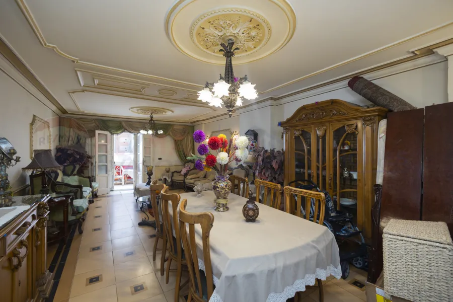 Apartment for sale 185 m Gleem (Mahmoud El Deeb St - second number from the sea)