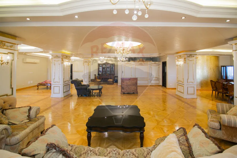 شقه دوبلكس للبيع 650 م لوران (ش عبدالسلام عارف)