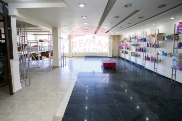 مقر إداري مرخص  للايجار 430 م  طريق مطار النزهة (أبراج الثغر)