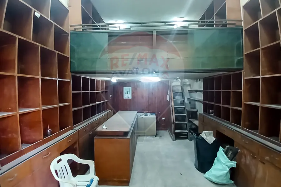 Shop 25 m + Up Floor 15 m for rent Sidi Gaber (Abou Qir St.)