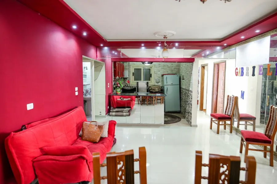 شقة للبيع 145م ستانلى (على البحر مباشرة)