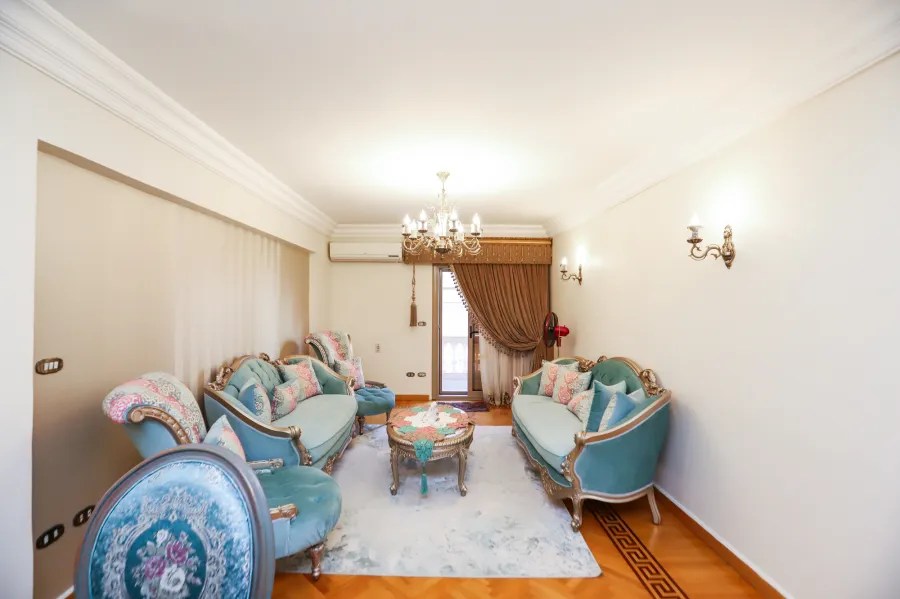 Apartment For Sale 160m Zezinia (Steps From Abou qier St.)