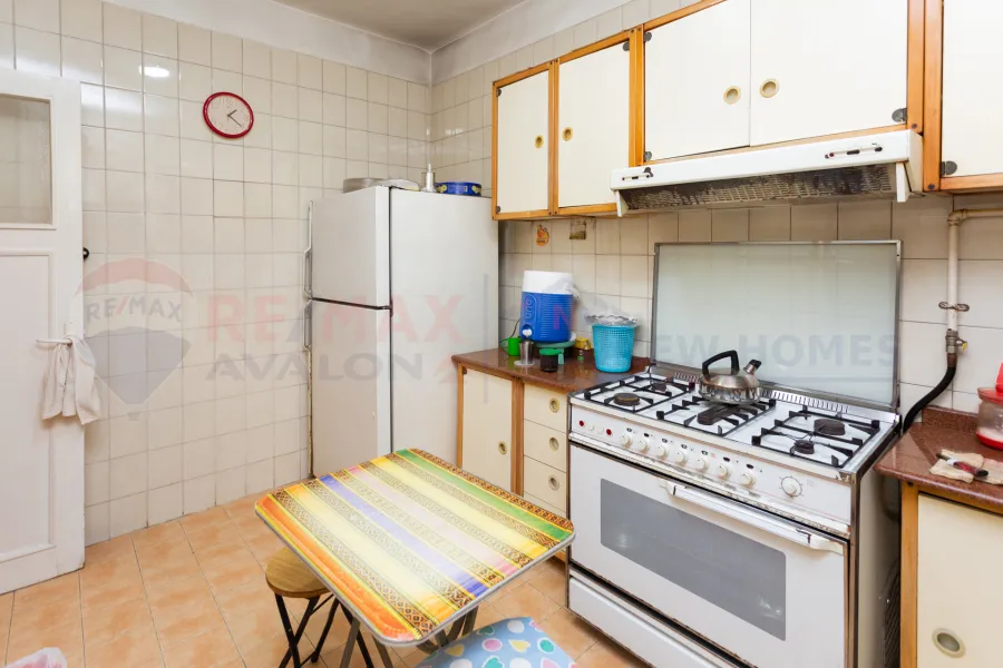 شقة للبيع 165 م سابا باشا (امام قصر المرغني)