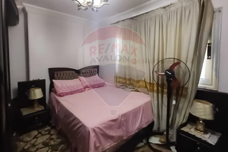 Apartment for sale 130 m Saba Pasha (steps from Abou Qir St. and tram)