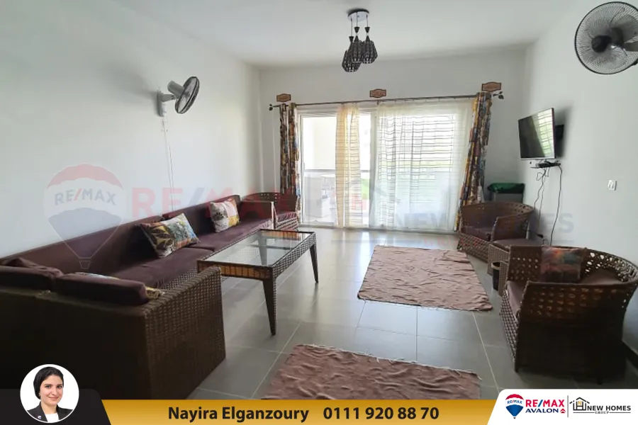 شاليه بحديقة للبيع 144 م الساحل الشمالي ( قرية امواج)