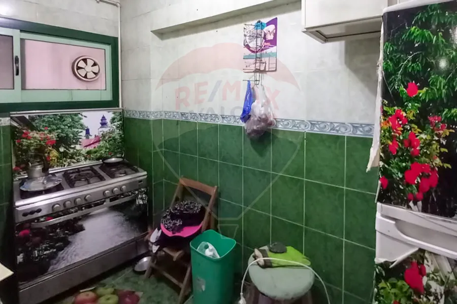 شقة للبيع 95 م صافي محرم بك (ش زين العابدين)