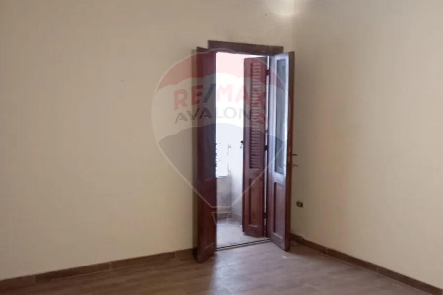 Apartment for sale 192 m Shatby (Mohamed Shafiq St.)