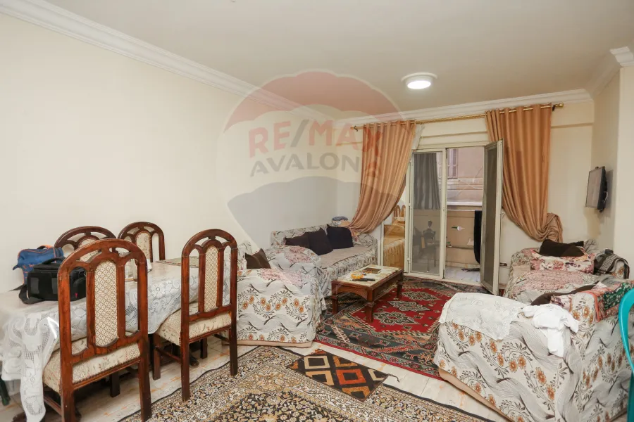 شقة للبيع 125 م سيدي جابر ( ثاني نمرة من شارع المشير - بجوار الوحيد ومفيد)