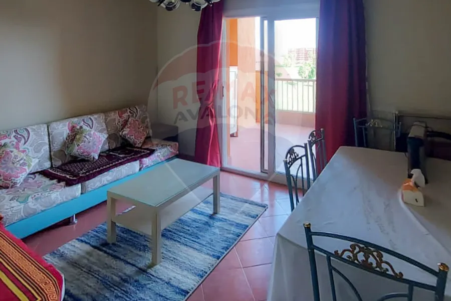 شقة للإيجار 80 م الساحل (بورتو جولف)