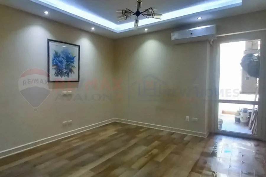 شقة للبيع 205 م رشدي (ش سوريا - برج براند)