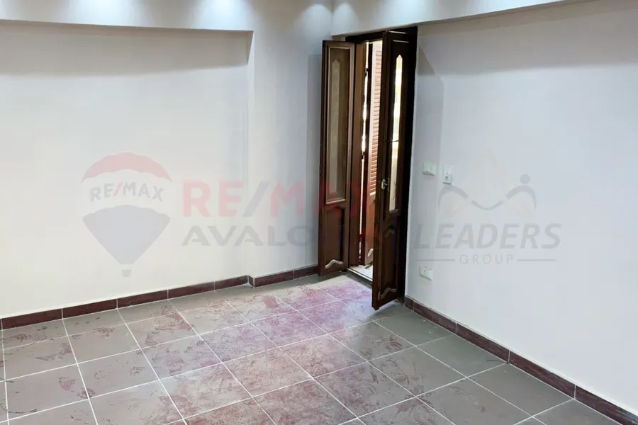 Apartment for sale 100 m Gleem (branched from Abu Qir St.)