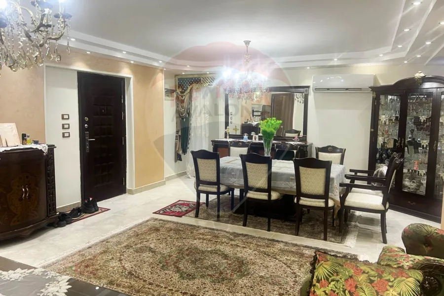 شقة للبيع 140 م  محرم بيك (ش الاسكندراني)