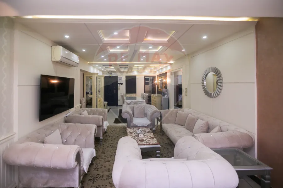 شقة للبيع 160 م المندرة (ش ادريس)