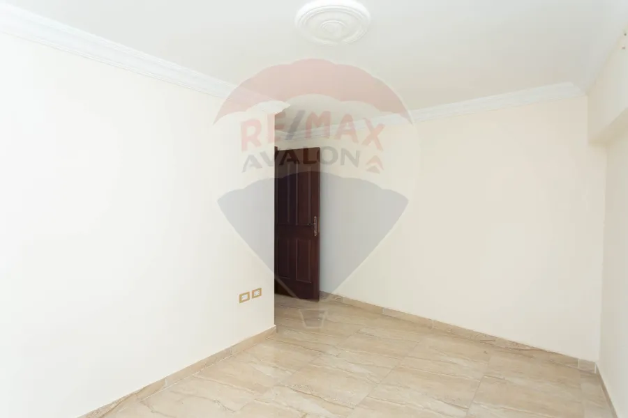 شقة للبيع 150 م بولكلي (ش ابراهيم راجي)