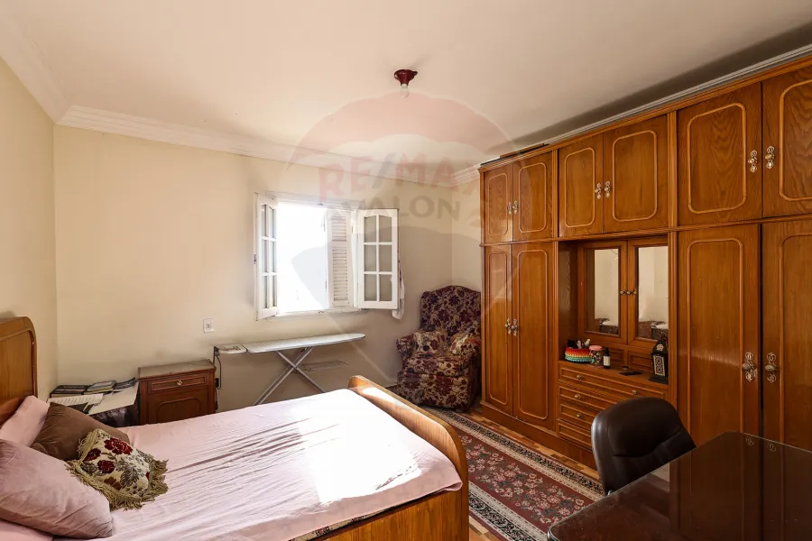 Apartment for sale 210 m + Roof 210 m Sidi Bishr Bahri (el tfola al saeida St)