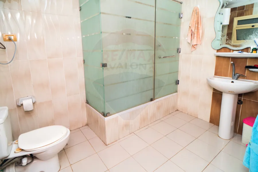 شقة للبيع 135 م محرم بك  (شارع الفردوس)