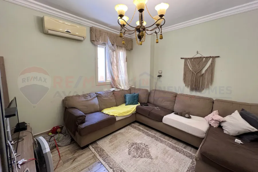 شقة للإيجار 170 م كفر عبده (ميدان سانت جيني)