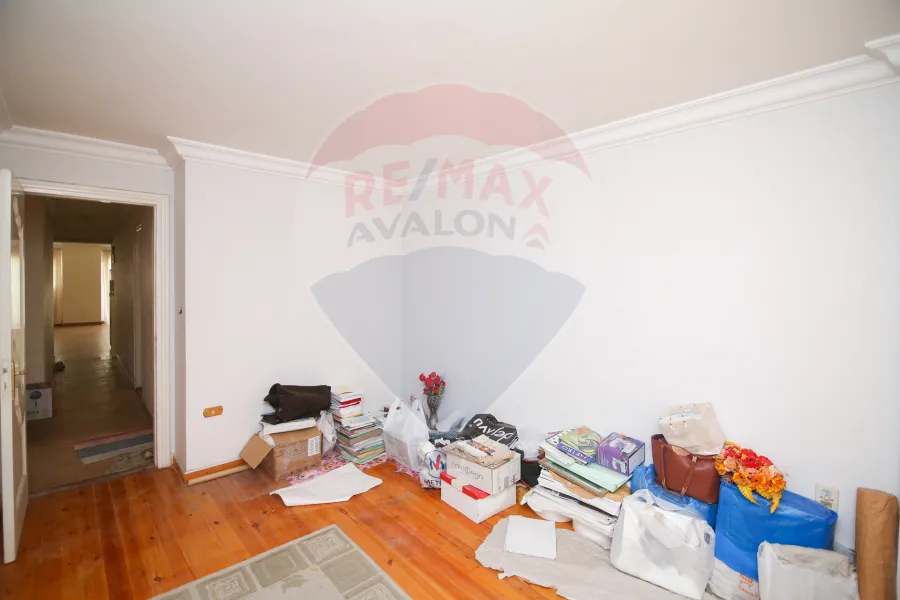 شقة للبيع 124 م سيدي جابر (ش المشير الرئيسي)