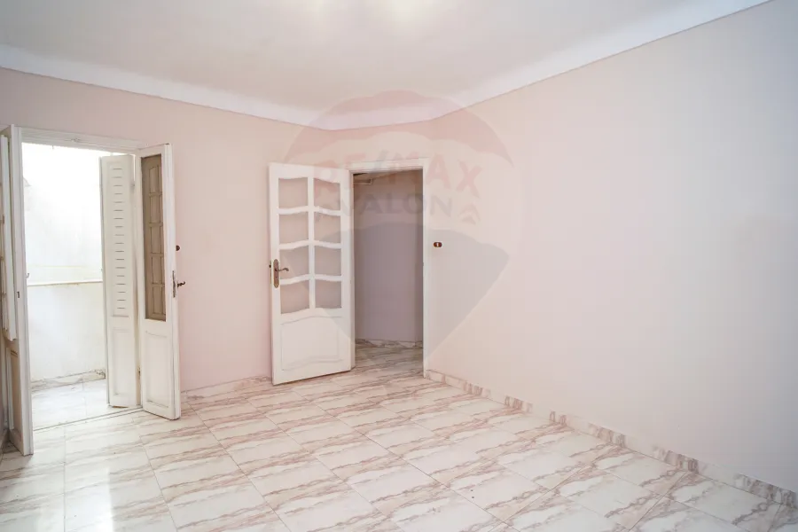 شقة للبيع 145 م سيدي جابر (على الترام)