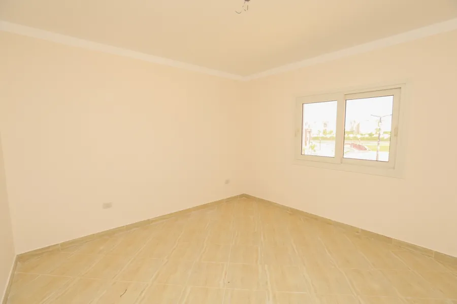 فيلا للبيع 205م الساحل الشمالى (قريه روزانا - خطوات من البحر)