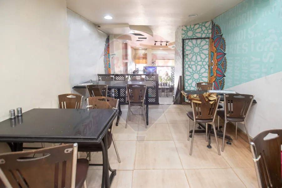 محل للبيع  100 م ميامى (شارع 45 الرئيسى)