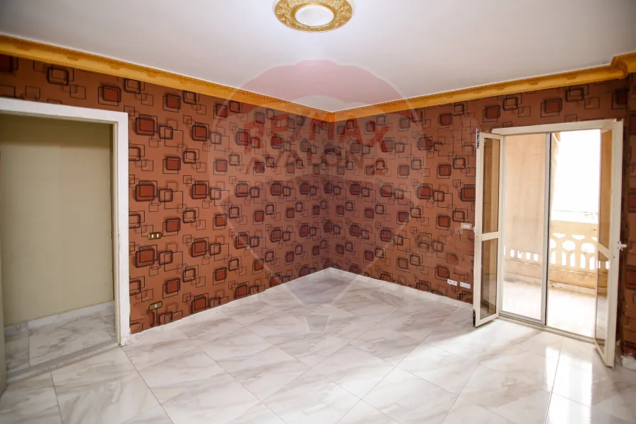 Apartment for rent 200 m Louran (Sarhank St.)