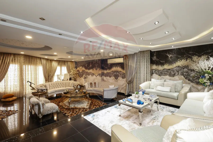 Apartment for sale 430 m Camp Caesar (Army Road)