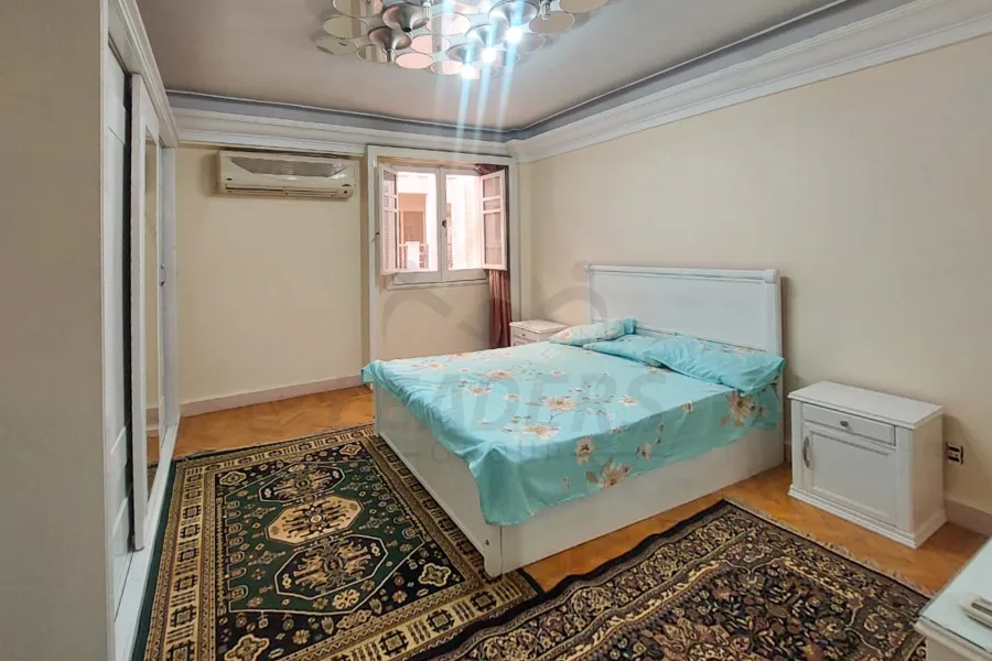 شقة للايجار المفروش 180 م كفر عبده (بالقرب من جنينه اللنبي)