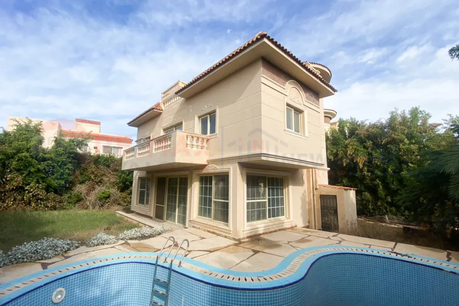 Villa for sale 874 m King Mariout (Al-Arouba compound)