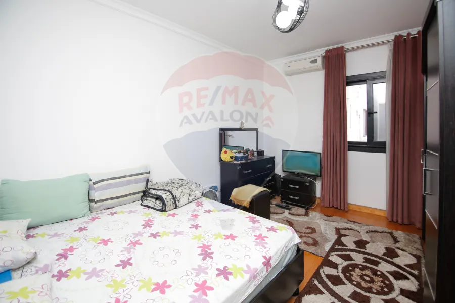 Apartment for sale 217 m Louran (Abdel Salam Aref St. - Brand Building)