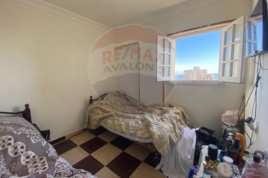 Apartment for sale 100 mn Bahary (Ebn El-Forat St)