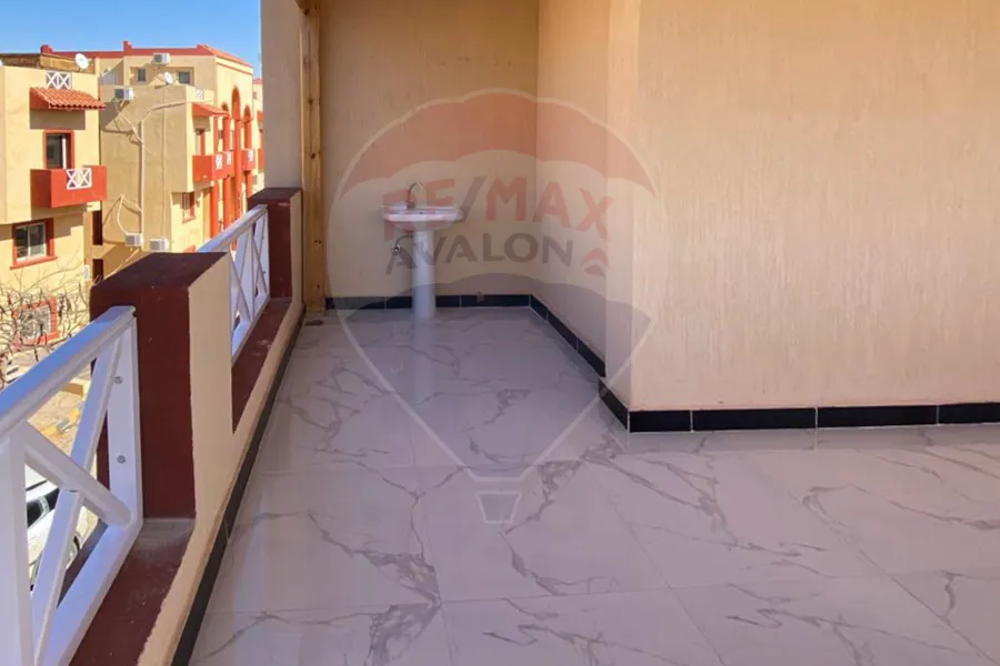 فيلا ستاند الون للبيع (بيرلا مارينا) 250 م