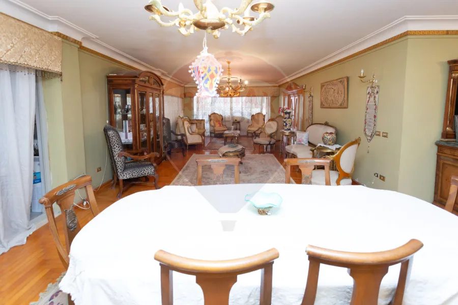 شقه للبيع 385 م لوران (ش ابراهيم نصير)