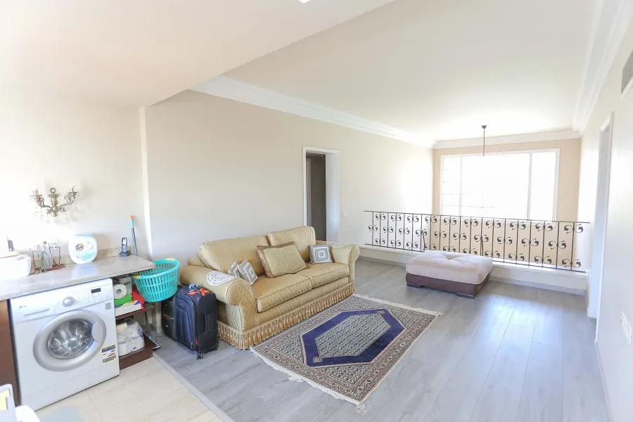 فيلا مستقلة للبيع 627 م بكينج مريوط  (بكومباوند العروبة)