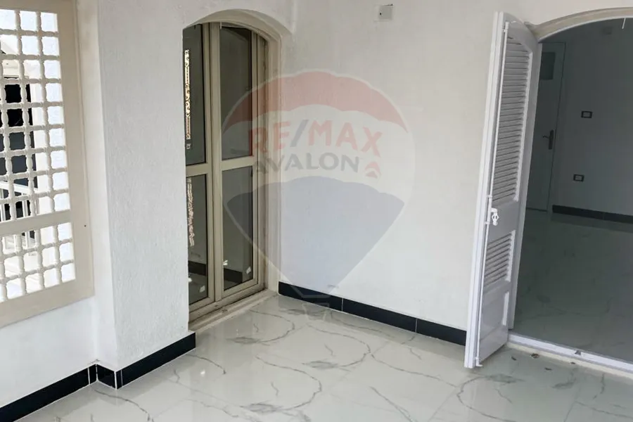 شالية ارضي بجاردن للبيع (المنتزة) 100م  + 100 م جاردن