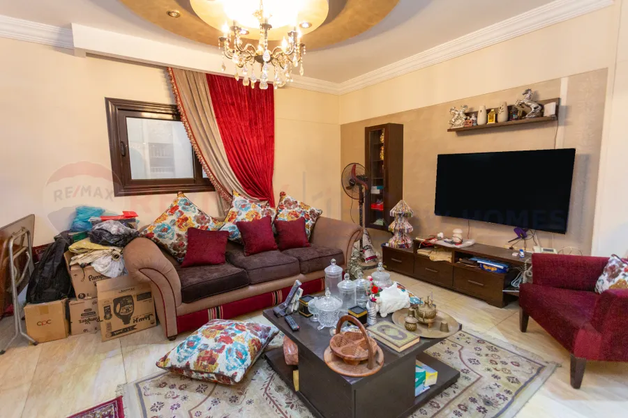 شقة للبيع 167 م سان ستيفانو (خطوات من البحر وبجوار الفورسيزون)