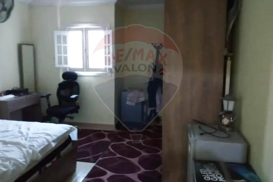 شقة للبيع 100 م جليم (خطوات من ش أبو قير)