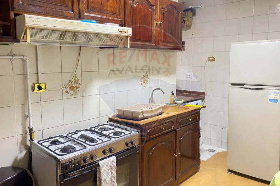 Furnished apartment for rent 120 m San Stefano (Directly On The Tram)