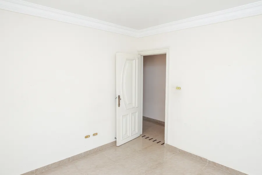 شقة للبيع 160م سبورتنج (ش تانيس)