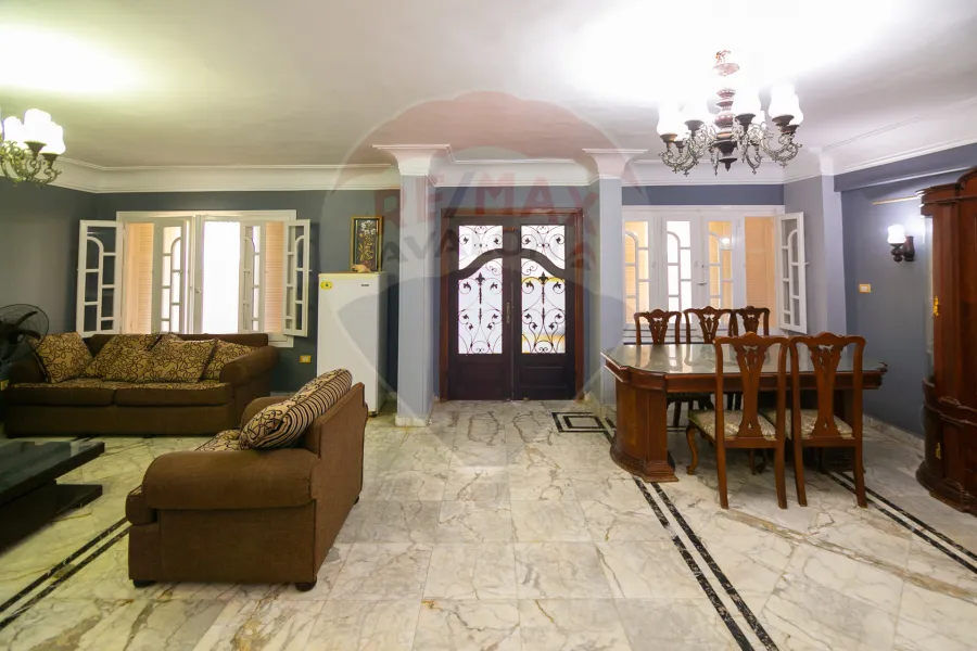 فيلا ستاند ألون للبيع (قرية بدر)  200 م + 120 م جاردن - صف أول بحر - 13,500,000 ج