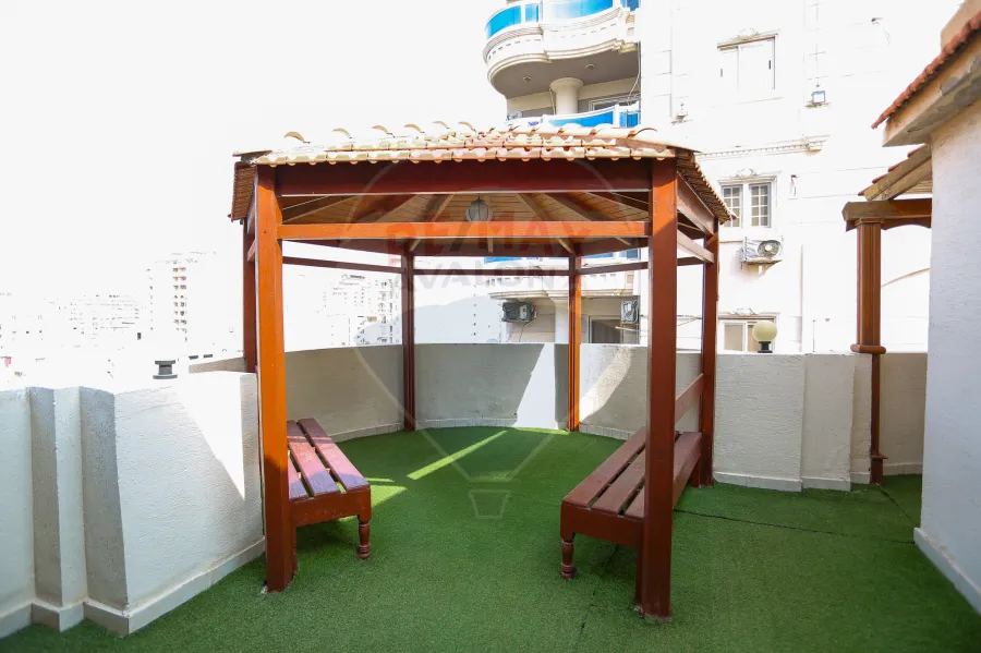 شقة للبيع 600م لوران ( خطوات من ش شعراوي )