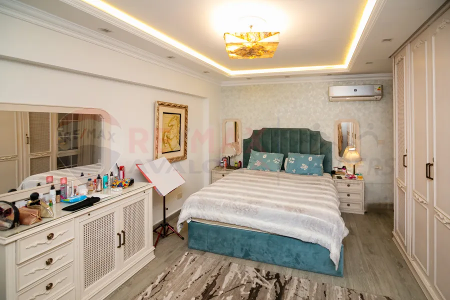 Apartment for sale 245 m Zezinia (Abo Qir St)
