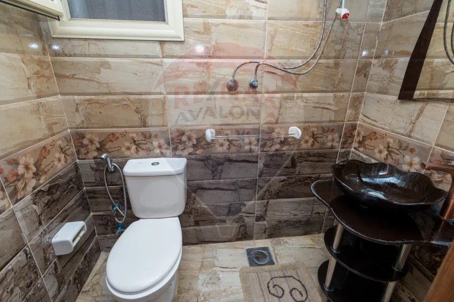 شقة للبيع 150 م ثروت (ش عبد الحميد الديب)