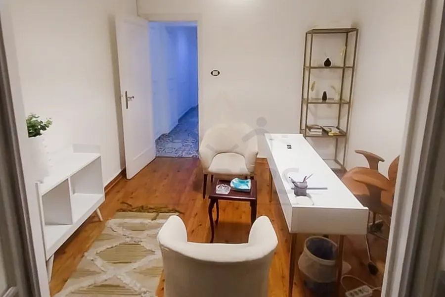 شقة للايجار 200 م رشدي (ش ابو قير)