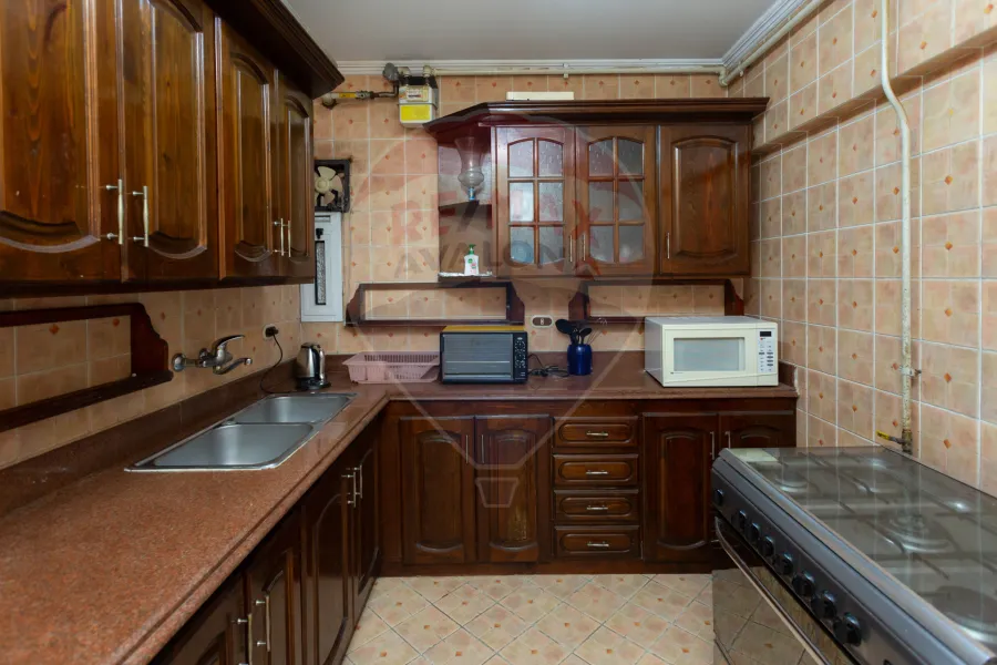 Furnished apartment for rent 187 m Zizinia