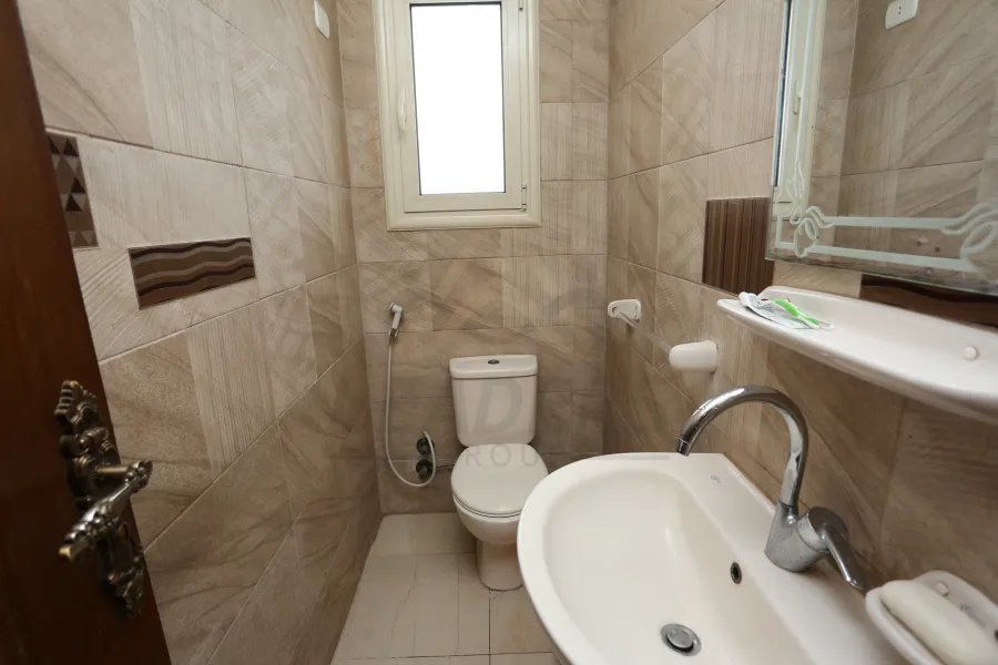 شقة للبيع 140 م الحي اللاتيني (متفرع من ش فؤاد)