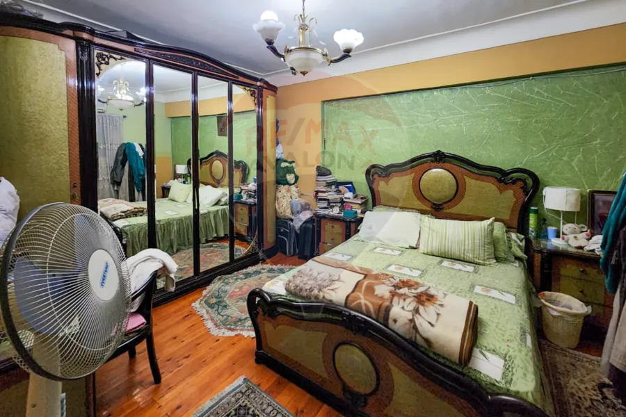 شقة للبيع 350 م سيدي جابر (رابع نمرة من البحر)