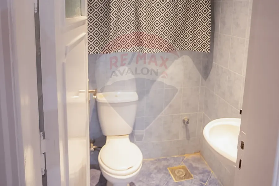 Standalone Chalet for sale (Palm Beach) 550 m